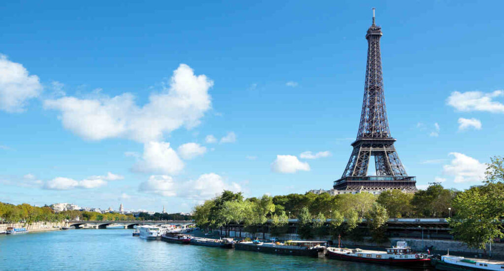 15 Budget Travel Tips to Paris: Save Big & Explore More!